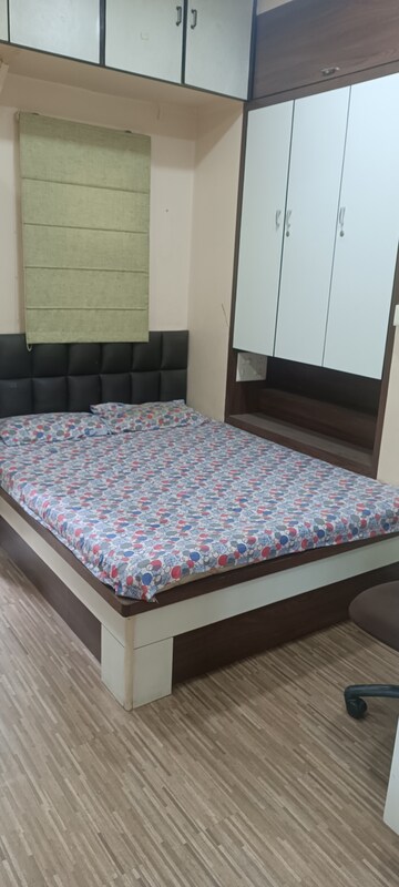 Bedroom in 1 RK Apartment at Navi Peth – for Rent
