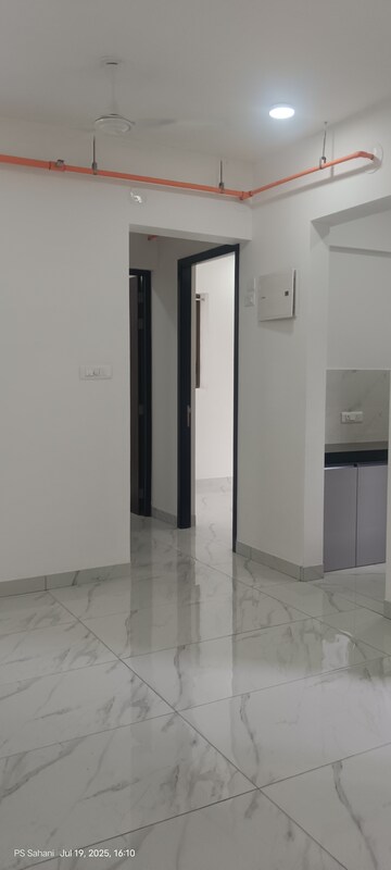 Room in 2 BHK Apartment at Raymond Ten X Vibes, J K Gram – for Rent