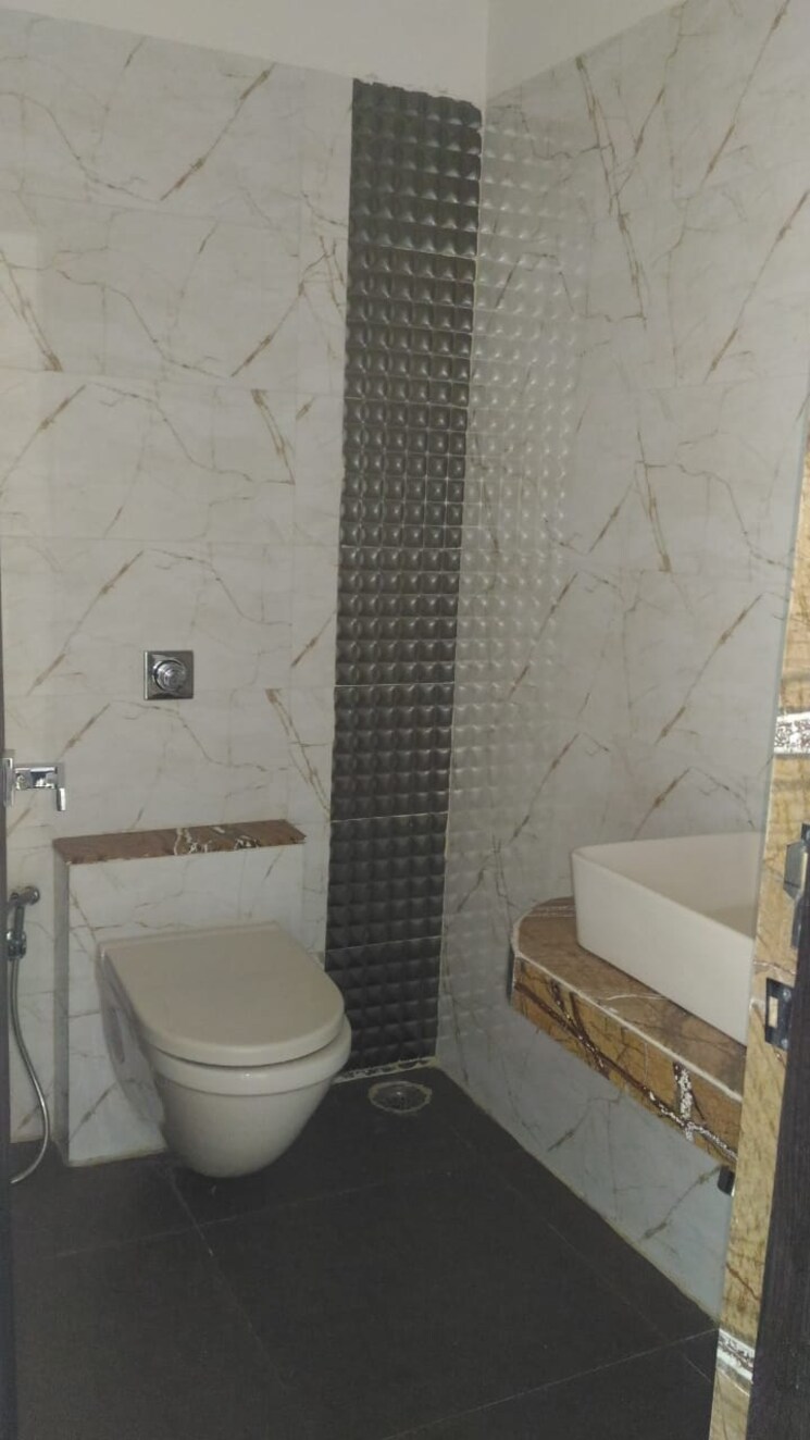 Bathroom, bu-bhandari-kaasp-countyy 3 Bedroom 1400 Sq.Ft. Apartment In Wakad Pune 8974188