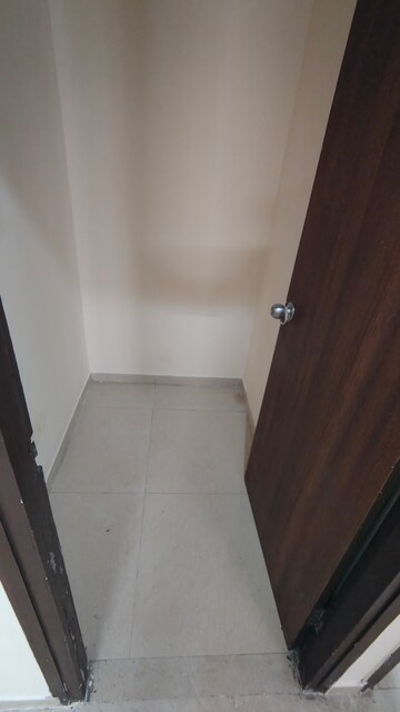 Room in 2 BHK Apartment at Lodha Palava Downtown Dombivli East, Dombivli East – for Rent