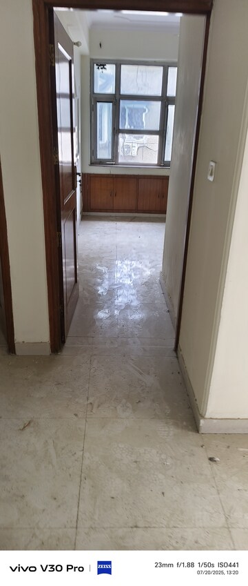 3.5 BHK Apartment For Sale in Vigyapan Lok Apartments, Mayur Vihar Phase 1