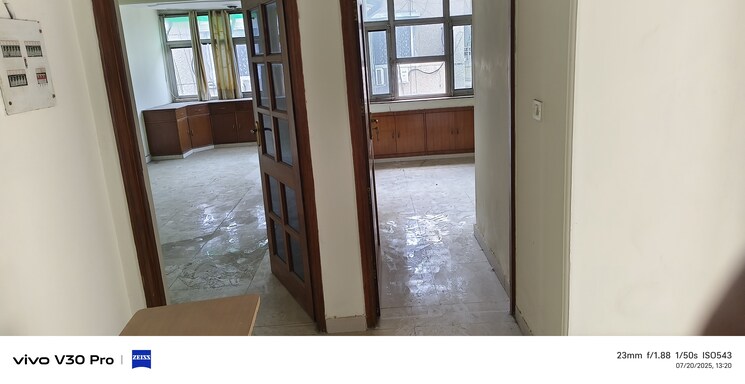 Room, vigyapan-lok-apartments 3.5 Bedroom 1550 Sq.Ft. Apartment In Mayur Vihar Phase 1 Delhi 8974264