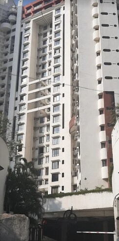 3 BHK + Servant Room Apartment For Sale in Chaitanya Tower