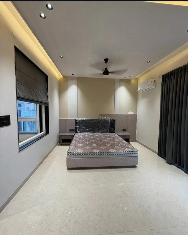 Bedroom, sector 30 3 Bedroom 2700 Sq.Ft. Builder Floor In Sector 30 Faridabad 8974279
