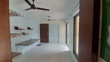 2 BHK Apartment For Rent in Shubh Skypoint, Mundhwa
