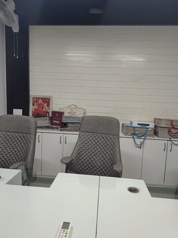  Office Space For Rent in Industrial Area