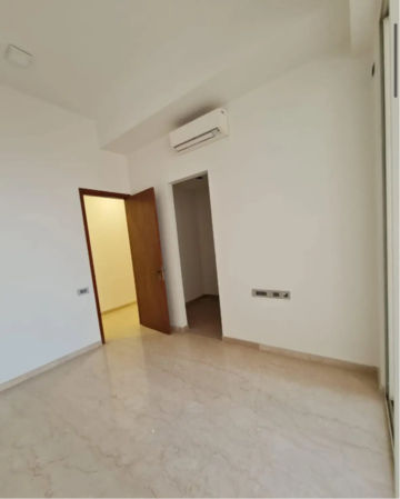 Room in 2 BHK Apartment at Thakur Village, Samata Nagar – for Rent
