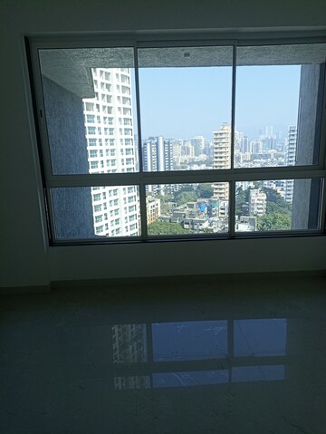 Room in 2 BHK Apartment at Shreeji Atlantis, Malad West – for Sale