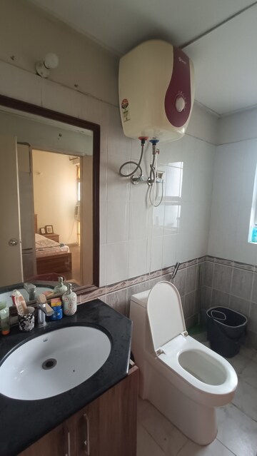 Team Area in 2 BHK Apartment at Ansal Sushant Estate, Sector 52 – for Rent