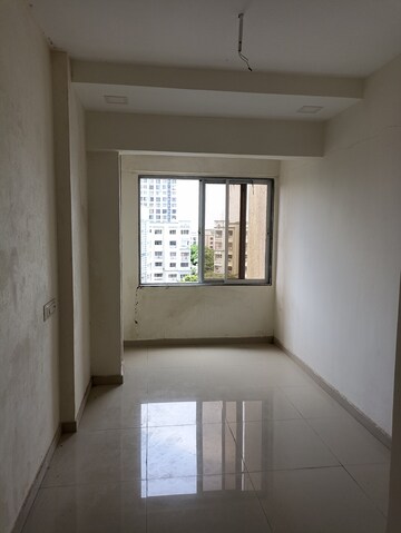 Room in 1 BHK Apartment at Gagangiri Complex, Dahisar West – for Sale