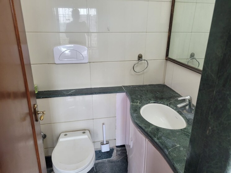 Bathroom, vanamali-chs 3 Bedroom 1430 Sq.Ft. Apartment In Chembur Mumbai 8974420