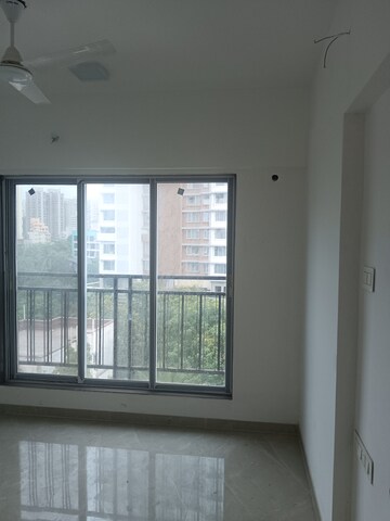 Room in 2 BHK Apartment at Neev Galaxy, Malad East – for Rent