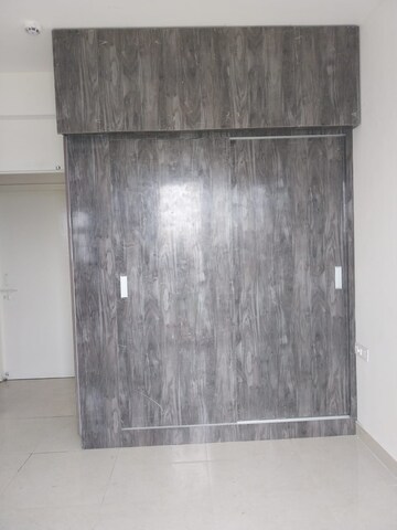 Furnished Amenities in 3 BHK Apartment at ROF Alante, Sector 108 – for Rent