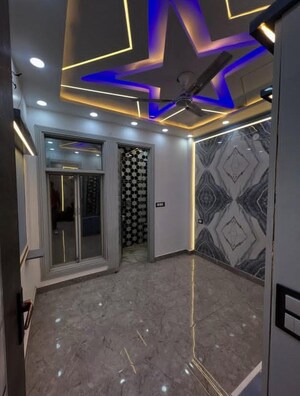 Parking in 3 BHK Builder Floor at Sector 35 – for Sale