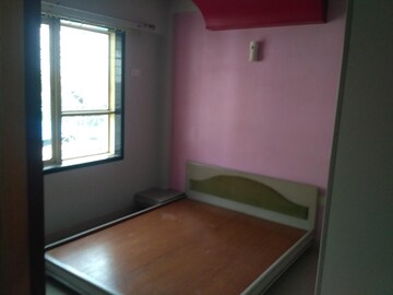 Room in 4 BHK Apartment at Eugene Apartment, Borivali West – for Sale