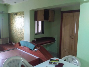 Living Room in 4 BHK Apartment at Eugene Apartment, Borivali West – for Sale