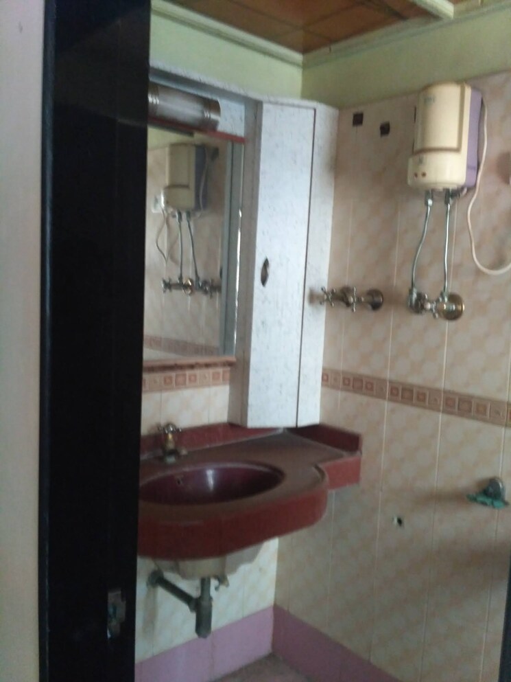 Bathroom, eugene-apartment 4 Bedroom 1200 Sq.Ft. Apartment In Borivali West Mumbai 8974469