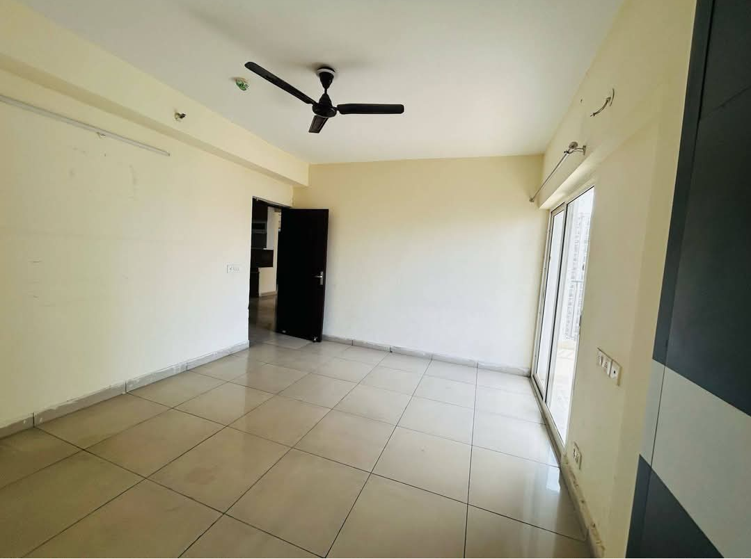 3 BHK Apartment For Rent in Panchsheel Greens II