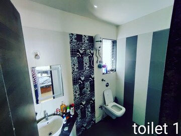 Team Area in 3 BHK Apartment at Avirahi Homes, Borivali West – for Sale