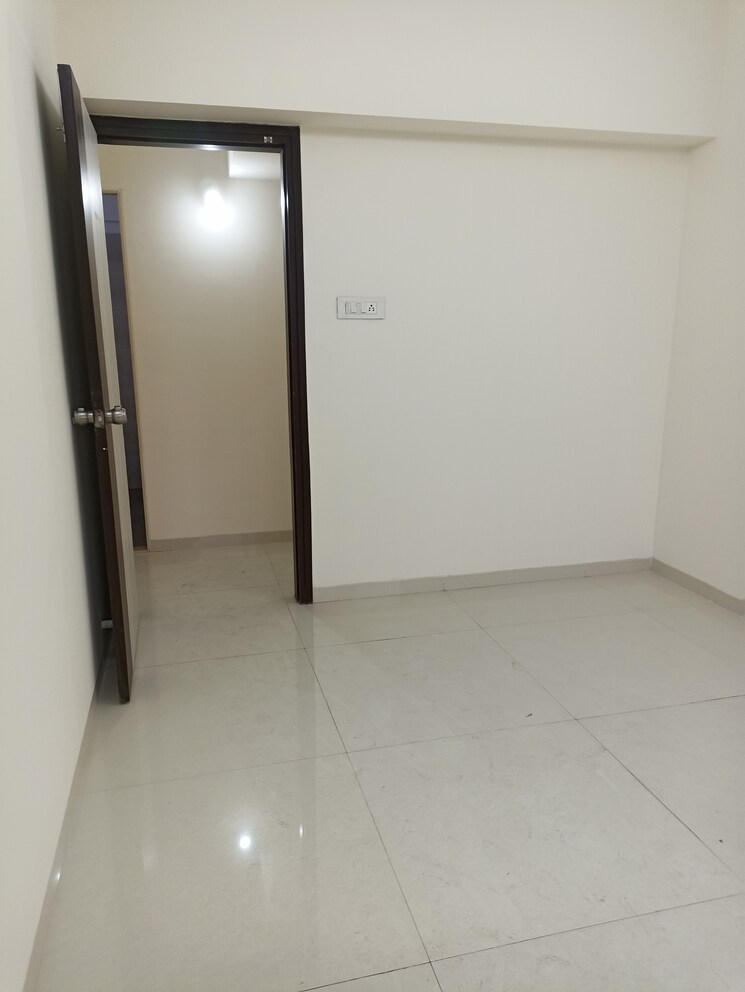 Room, mallhar-bhimashankar-heights 3 Bedroom 995 Sq.Ft. Apartment In Dahisar West Mumbai 8974526