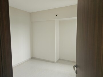 Room in 2 BHK Apartment at Menlo Homes Kharadi, Kharadi – for Rent