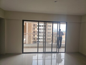 Room in 2 BHK Apartment at Menlo Homes Kharadi, Kharadi – for Rent