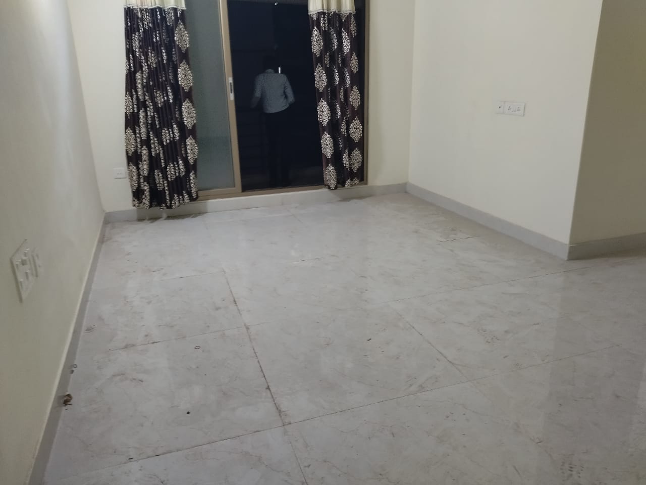 1.5 BHK Apartment For Rent in Pushkaraj Sadan
