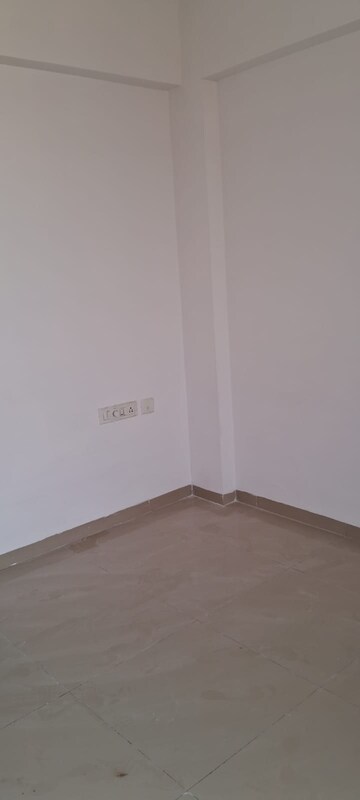 Room in 2 BHK Apartment at Gagan Micasaa, Wagholi – for Rent