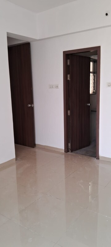 Room in 2 BHK Apartment at Gagan Micasaa, Wagholi – for Rent