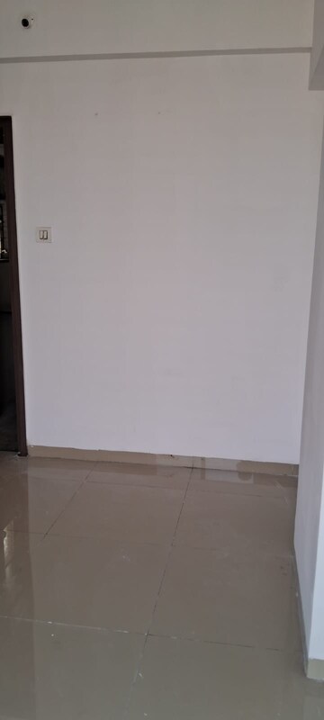 Room in 2 BHK Apartment at Gagan Micasaa, Wagholi – for Rent