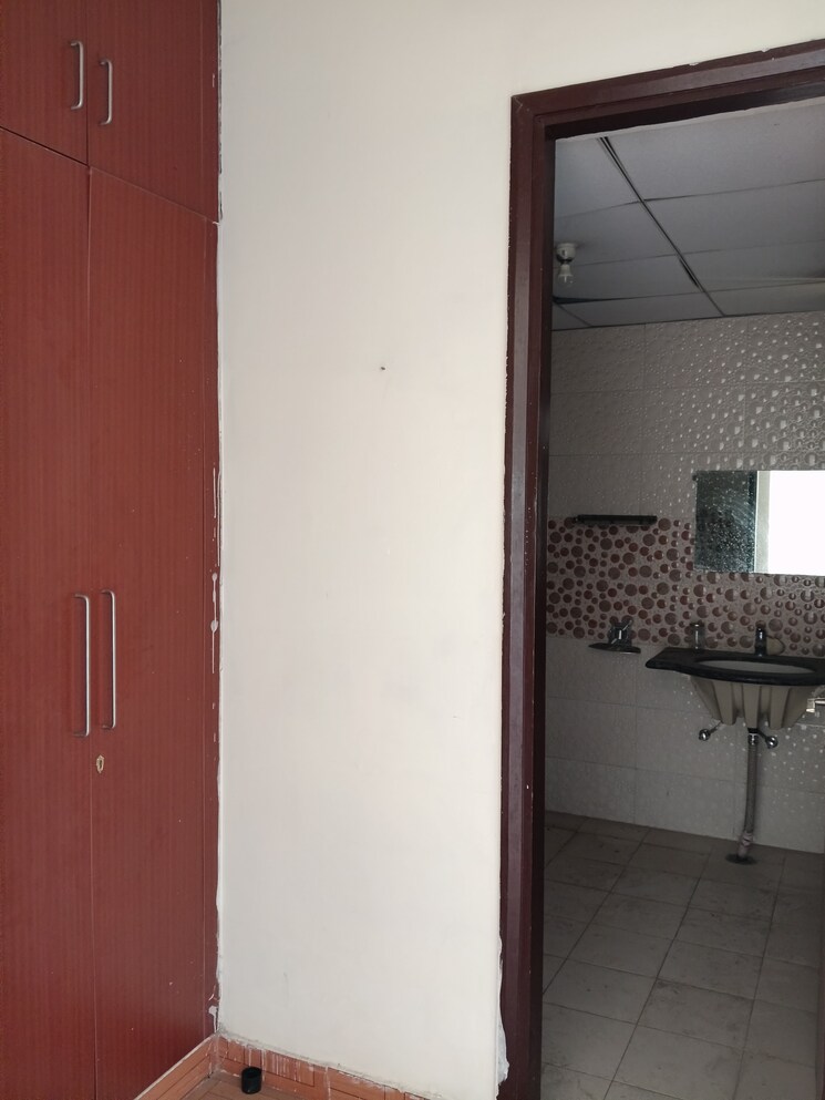 Bathroom, saya-zion 4 Bedroom 1825 Sq.Ft. Apartment In Sector 4 Greater Noida Greater Noida 8974574