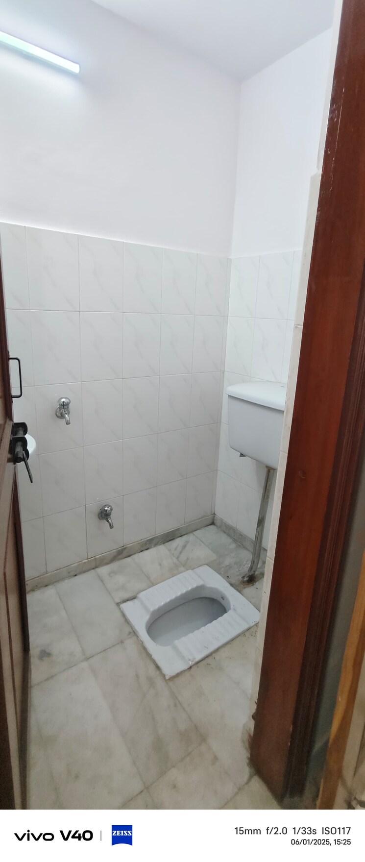 Bathroom, sector 19 dwarka 3 Bedroom 2000 Sq.Ft. Apartment In Sector 19 Dwarka Delhi 8974606