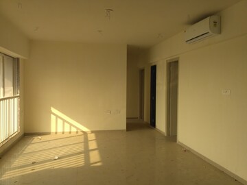Room in 3 BHK Apartment at Parinee Adney, Borivali West – for Sale