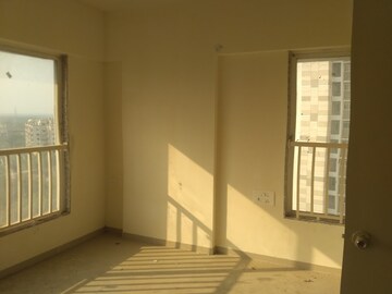 Room in 3 BHK Apartment at Parinee Adney, Borivali West – for Sale