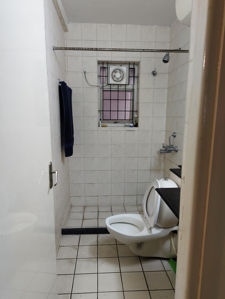Bathroom, halasuru 3 Bedroom 2240 Sq.Ft. Apartment In Halasuru Bangalore 8974605