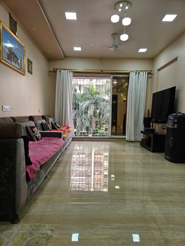 Bedroom in 4 BHK Apartment at Rashmi Signature, Mira Road – for Rent