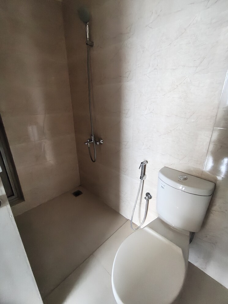 Bathroom, hiranandani-fortune-city 2 Bedroom 1405 Sq.Ft. Apartment In New Panvel Navi Mumbai 8974637