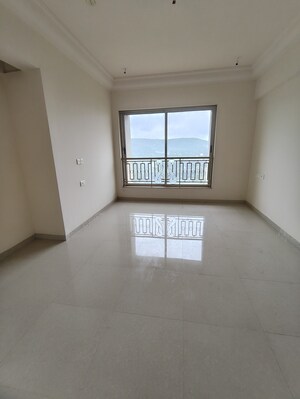 Room in 2 BHK Apartment at Hiranandani Fortune City, New Panvel – for Sale