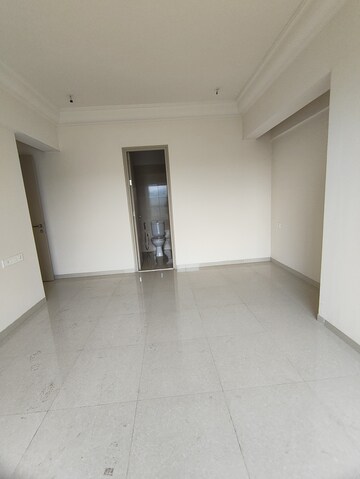 Room in 2 BHK Apartment at Hiranandani Fortune City, New Panvel – for Sale