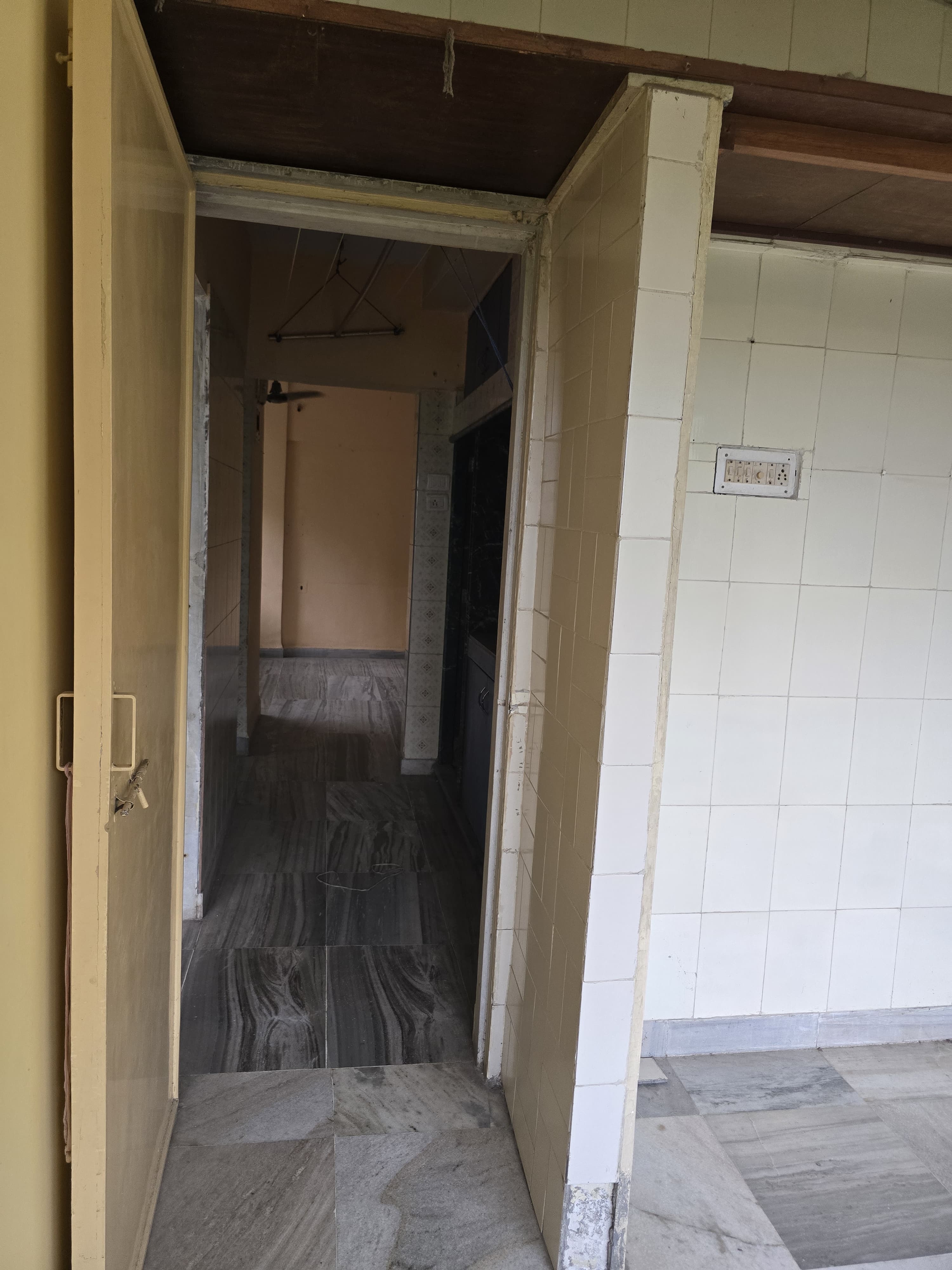 2 BHK Apartment For Sale in Sahayog Complex