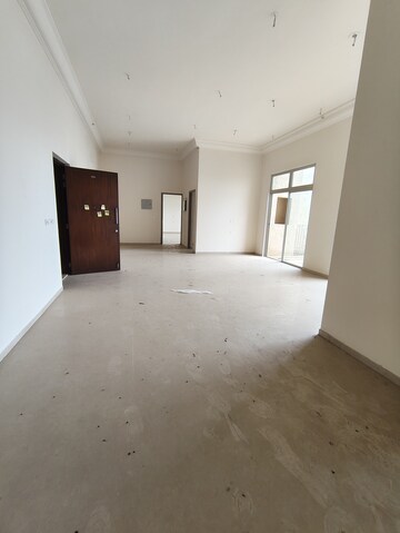 Room in 3.5 BHK Apartment at Hiranandani Fortune City, New Panvel – for Sale