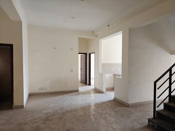 Room in 4 BHK Penthouse at Amrapali Silicon City, Sector 76 – for Sale