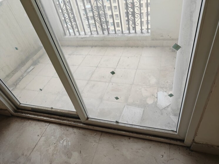 Balcony, amrapali-silicon-city 4 Bedroom 3185 Sq.Ft. Penthouse In Sector 76 Noida 8974704