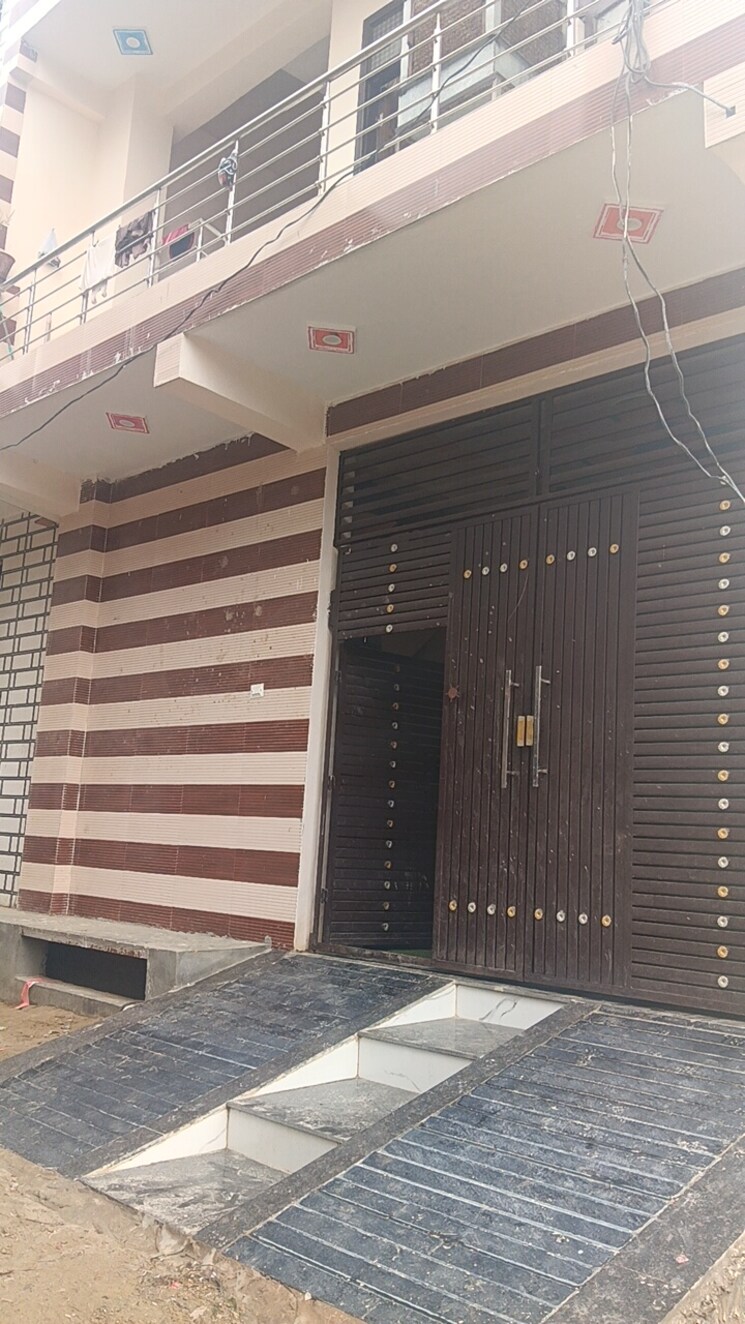 Exterior View, gaur-14th-avenue-high-street Commercial Showroom 4000 Sq.Ft. In Sector 16c Greater Noida Greater Noida 8974774