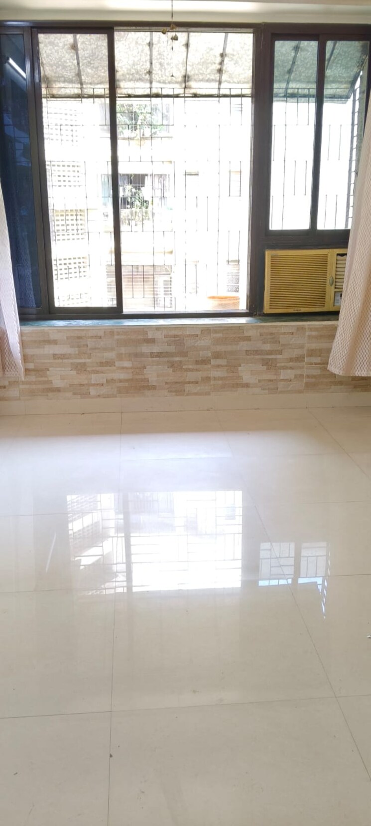 Room, bhakti-complex-dahisar 1 Bedroom 550 Sq.Ft. Apartment In Dahisar West Mumbai 8974749