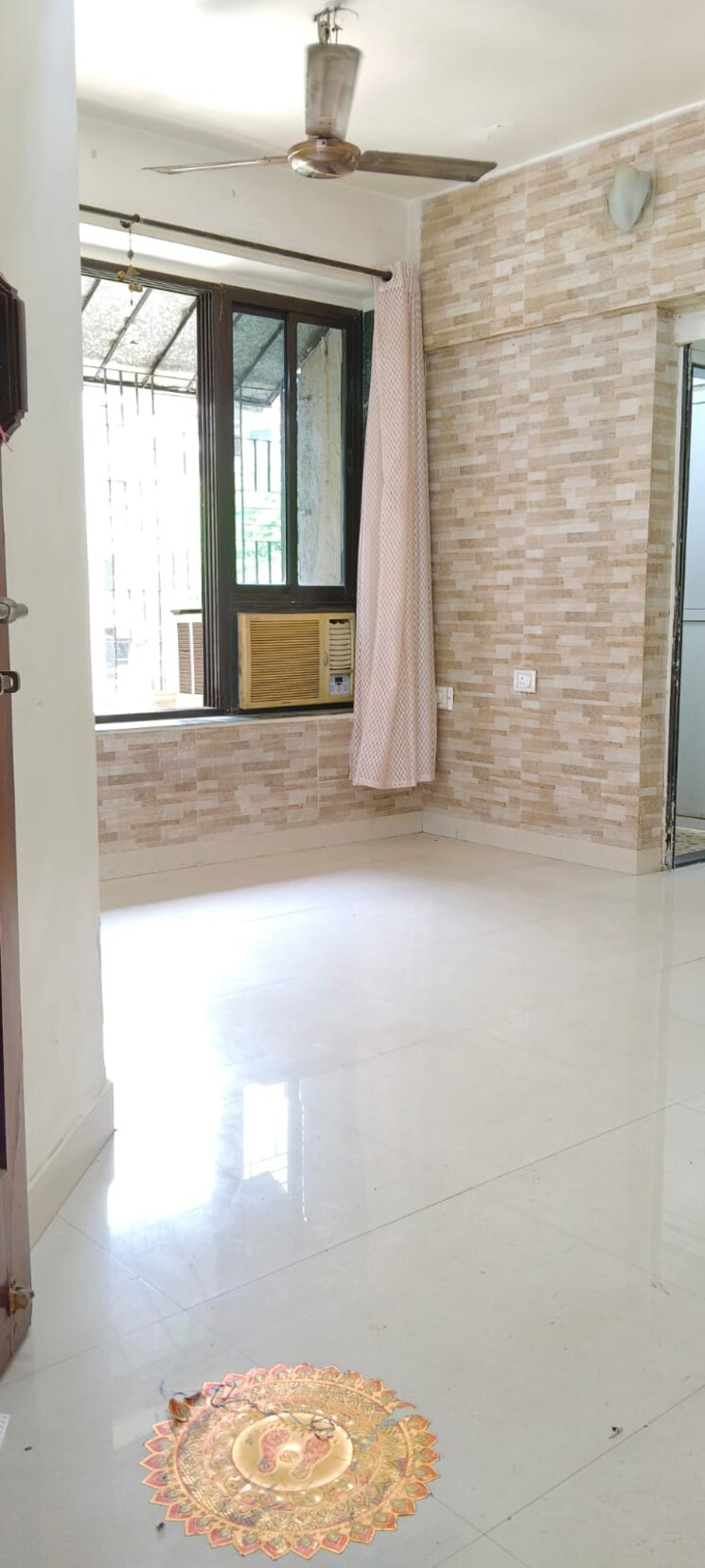 Room, bhakti-complex-dahisar 1 Bedroom 550 Sq.Ft. Apartment In Dahisar West Mumbai 8974749