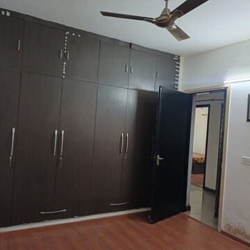 Room in 3.5 BHK Apartment at BPTP Park Grandeura, Sector 82 – for Rent