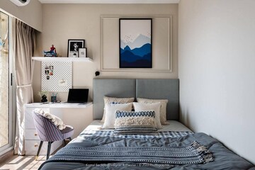 Room in 4 BHK Apartment at Godrej Bayview Vashi, Vashi Sector 9 – for Sale