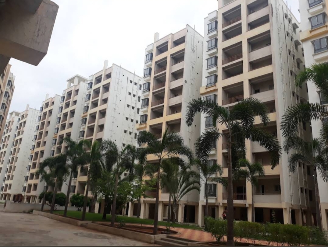 3 BHK + Pooja Room,Servant Room,Study Room,Extra Room Apartment For Sale in Gated Community 3bhk Apar