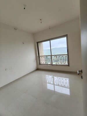 Room in 2 BHK Apartment at Hiranandani Fortune City, New Panvel – for Sale